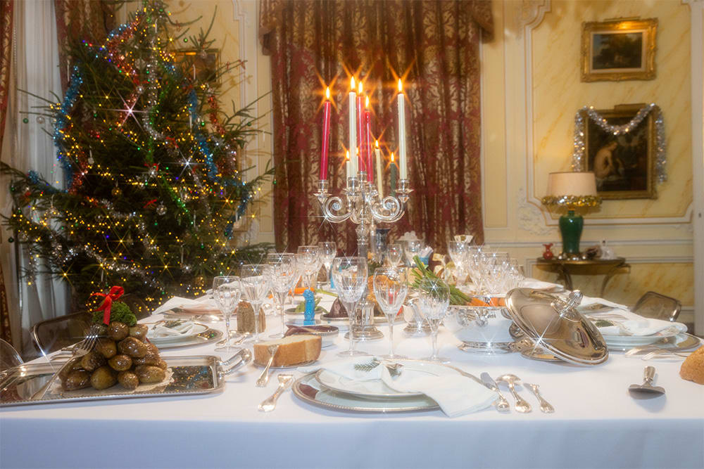 Christmas Traditional Table