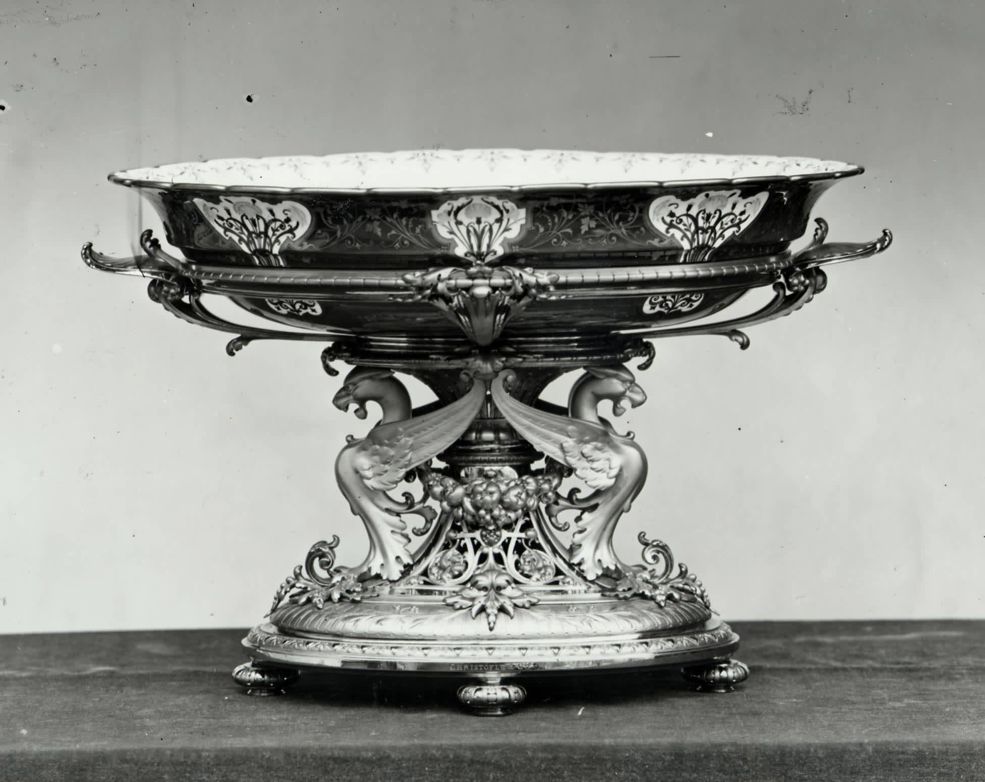 Basket for the city hall of Paris