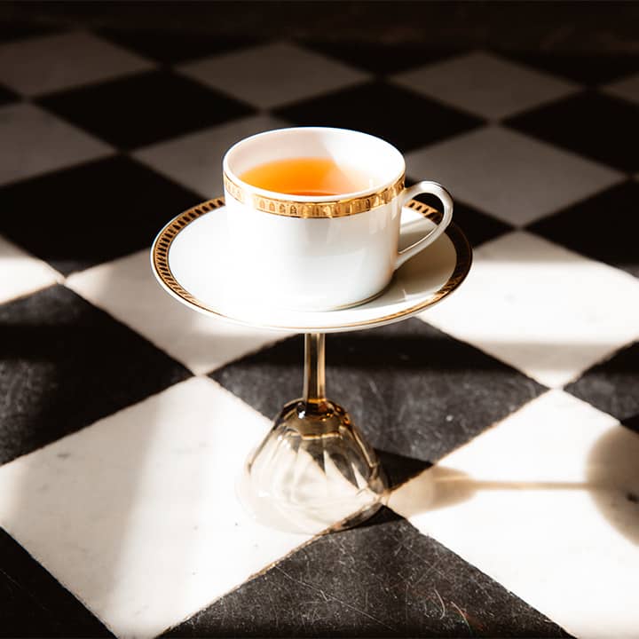 Grand coffret service à thé (théière, crémier, sucrier, 6 tasses et  soucoupes thé) Coffrets thé