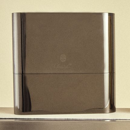 Compose your set with the Stainless Steel Black case