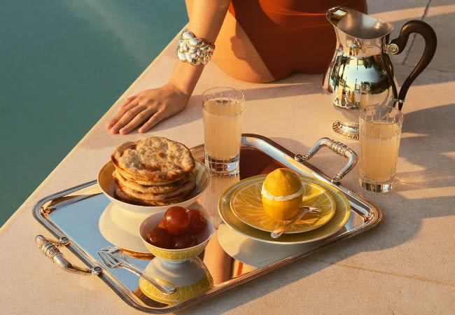 OUTDOOR DINNING