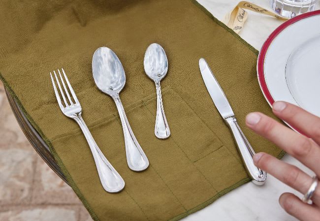 Complimentary Perles Set