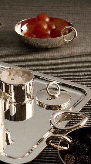 2-Tier Silver-Plated Dessert Stand 2-Tier Silver-Plated Dessert Stand