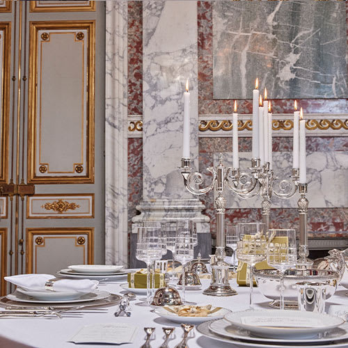 Discover the festive table