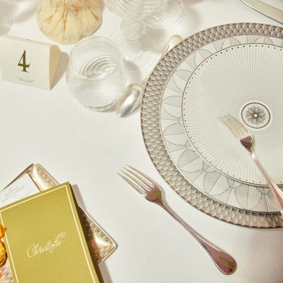 christofle porcelain underplate platinum finish 4
