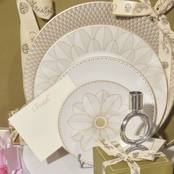 christofle porcelain underplate platinum finish 5