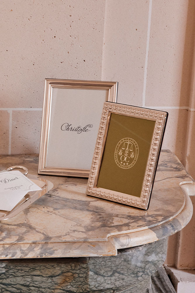 Frames Engraving
