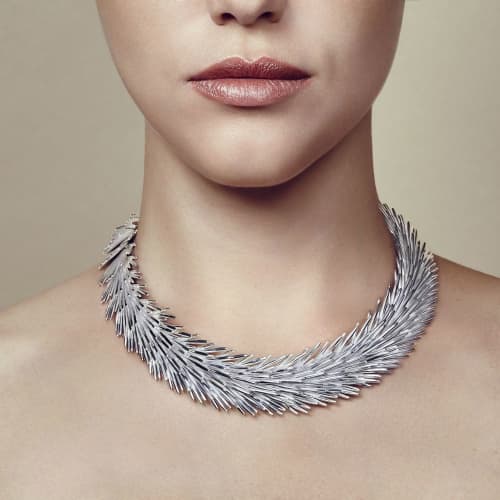 Silver collar chain top