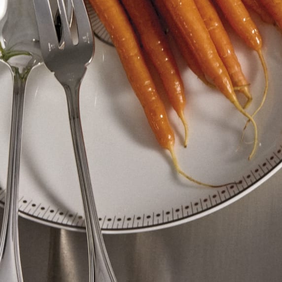 Animations commerciales/2025/EASTER/CHRISTOFLE_2025_CUTLERY_GIFT_OFFER_SERVING_RGB_HD-3-2_suztw7