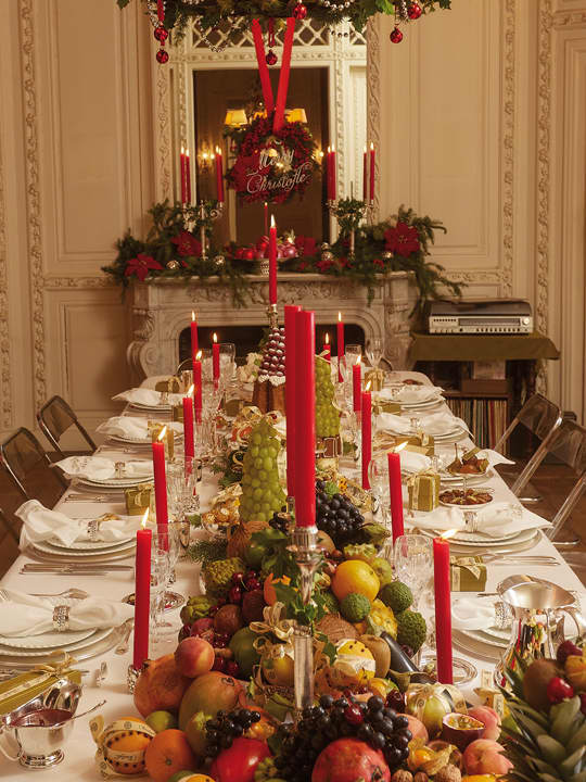 Discover the Holiday Table