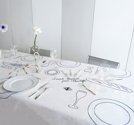 christofle tablecloth for 12 people - sarah espeute for christofle 1