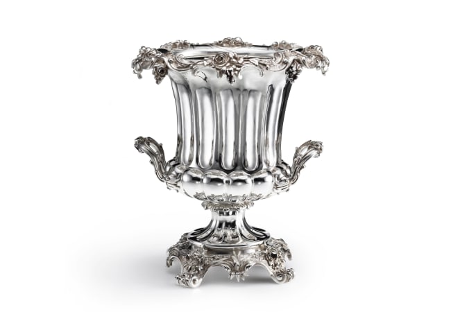 Medici bucket