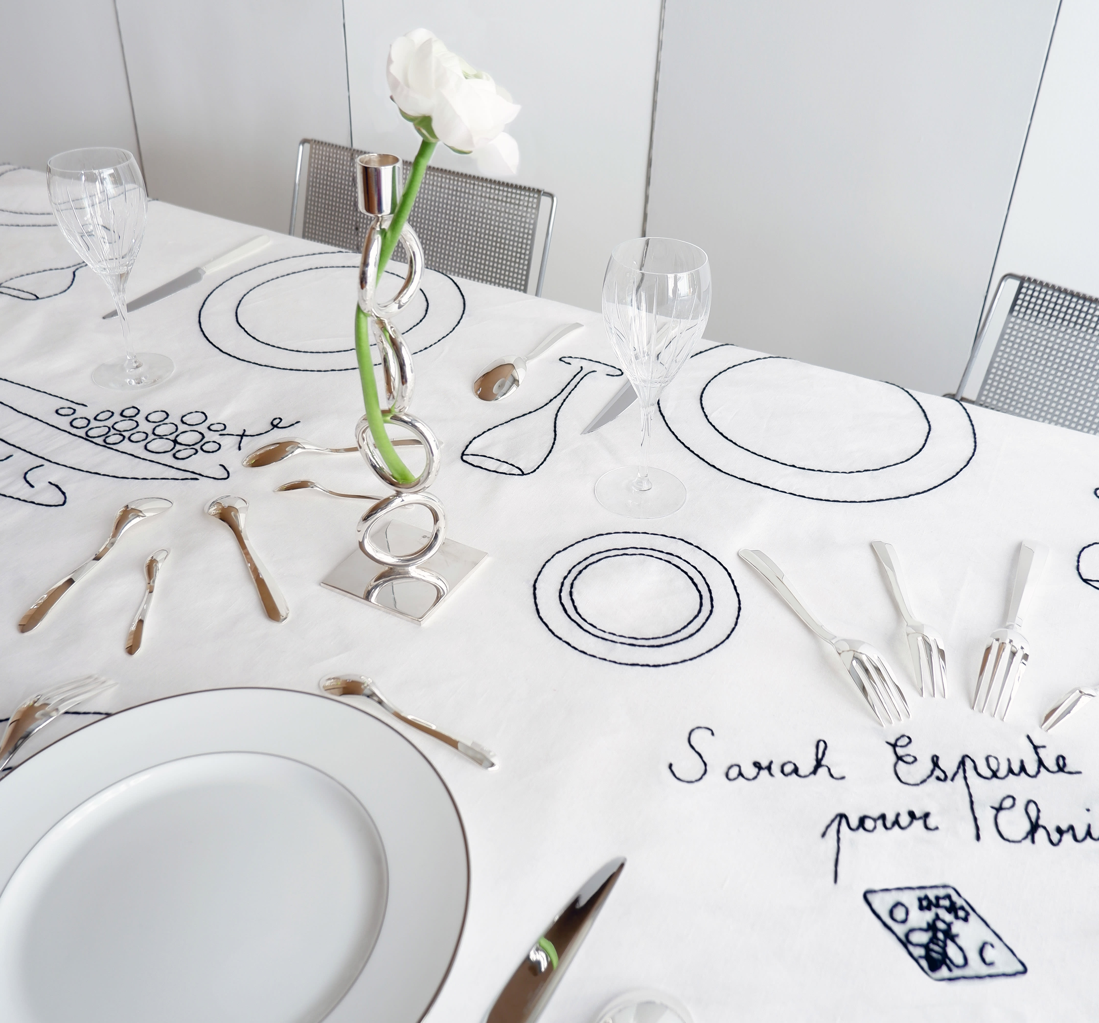 christofle tablecloth for 12 people - sarah espeute for christofle 5