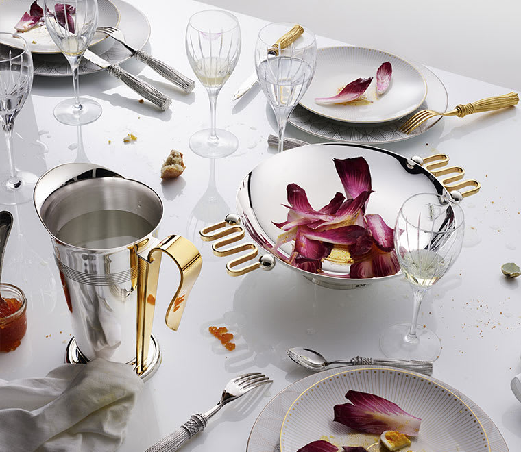 FJERDINGSTAD | WATER PITCHER WITH GILDED HANDLE  FJERDINGSTAD | WATER PITCHER WITH GILDED HANDLE